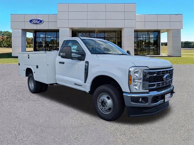 2025 Oxford White Ford Super Duty F-350 DRW XL 4X4 Truck