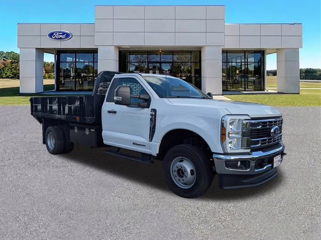 2024 Oxford White Ford Super Duty F-350 DRW XL 4X4 Truck