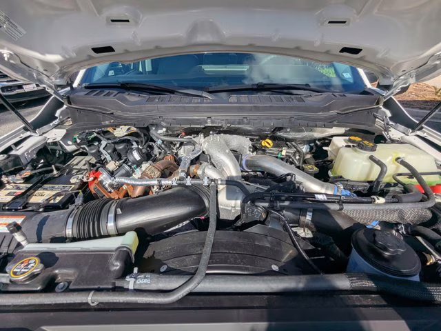 2024 Oxford White Ford Super Duty F-350 DRW XL 4X4 Truck