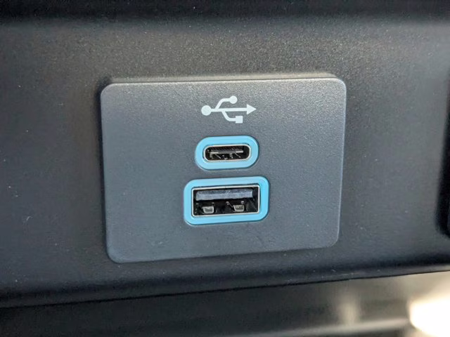 2024 Oxford White Ford Super Duty F-350 DRW XL 4X4 Truck