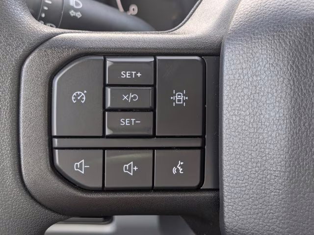 2024 Oxford White Ford Super Duty F-350 DRW XL 4X4 Truck