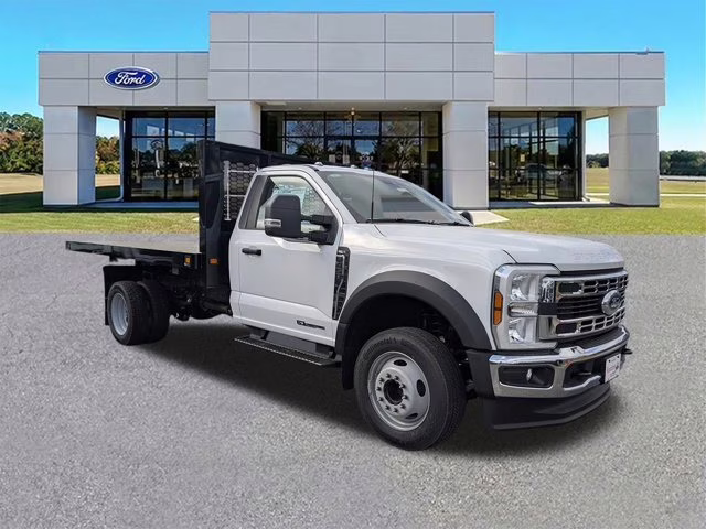 2025 Oxford White Ford Super Duty F-450 DRW XL RWD Truck