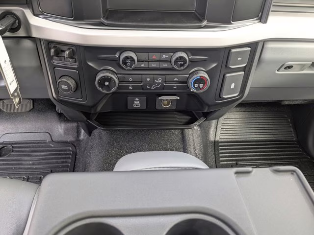 2025 Oxford White Ford Super Duty F-450 DRW XL RWD Truck