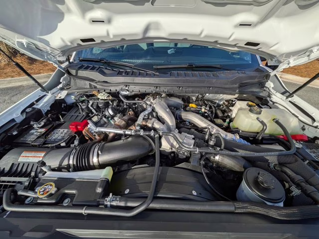 2025 Oxford White Ford Super Duty F-450 DRW XL RWD Truck