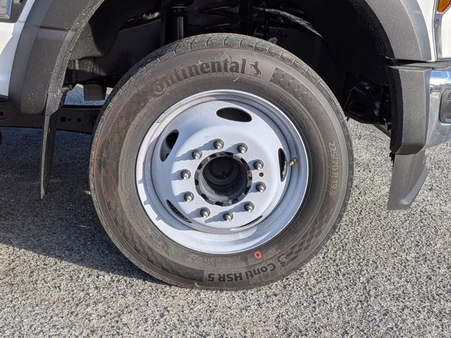 2025 Oxford White Ford Super Duty F-450 DRW XL RWD Truck