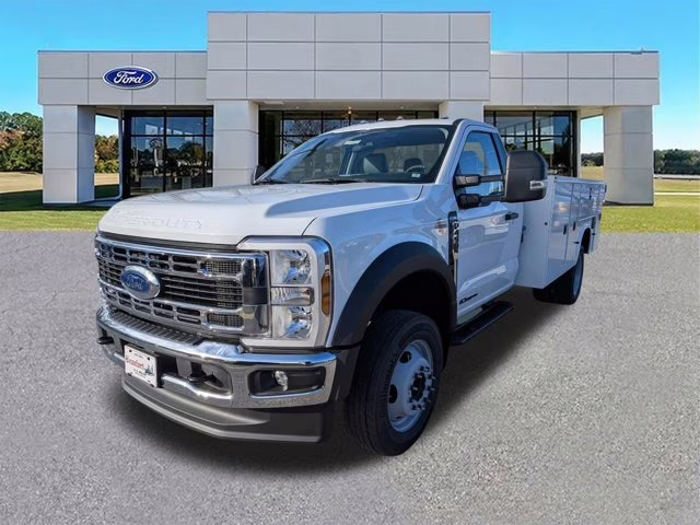 2025 Oxford White Ford Super Duty F-450 DRW XL RWD Truck