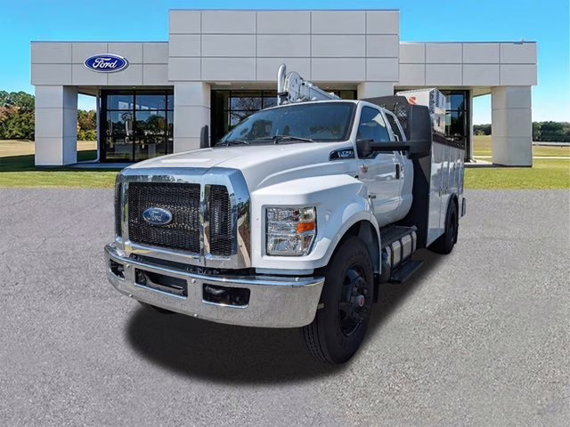 2024 Oxford White Ford F-750SD RWD Truck