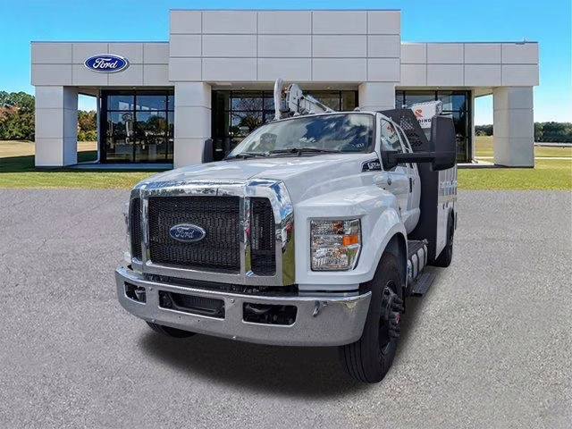 2024 Oxford White Ford F-750SD RWD Truck