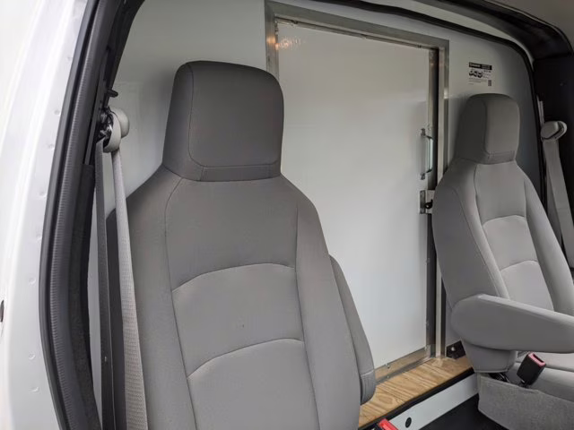 2024 Oxford White Ford E-Series Cutaway RWD Specialty