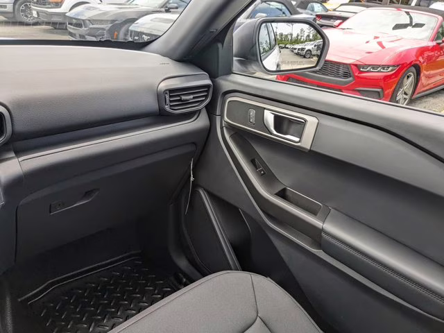 2025 Oxford White Ford Police Interceptor Utility AWD SUV