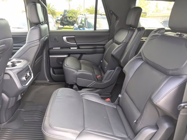 2025 Oxford White Ford Expedition Max Platinum 4X4 SUV