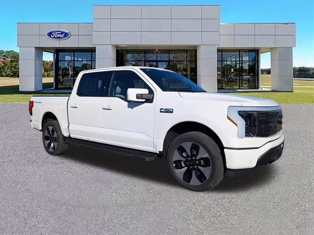 2025 White Metallic Ford F-150 Lightning Platinum AWD Truck