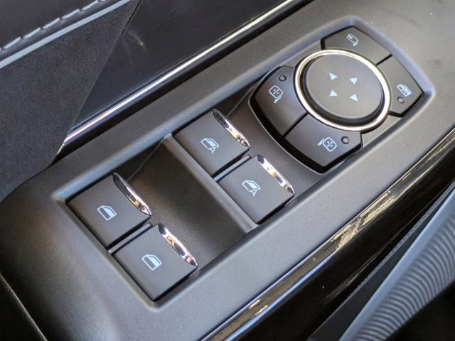 2025 White Metallic Ford F-150 Lightning Platinum AWD Truck