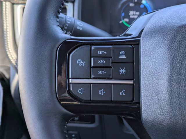 2025 White Metallic Ford F-150 Lightning Platinum AWD Truck