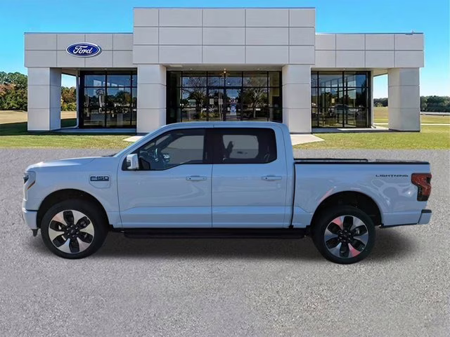 2025 White Metallic Ford F-150 Lightning Platinum AWD Truck