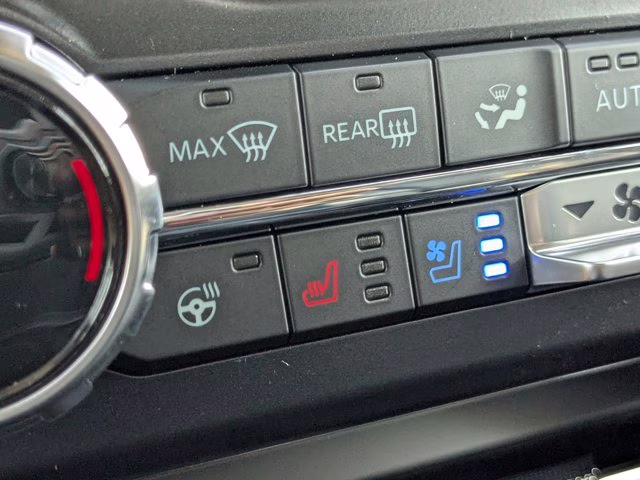 2026 Gray Metallic Ford Super Duty F-250 SRW LARIAT 4X4 Truck