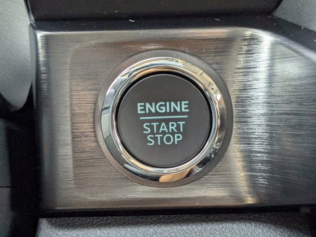 2026 Gray Metallic Ford Super Duty F-250 SRW LARIAT 4X4 Truck