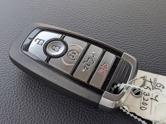 2026 Gray Metallic Ford Super Duty F-250 SRW LARIAT 4X4 Truck