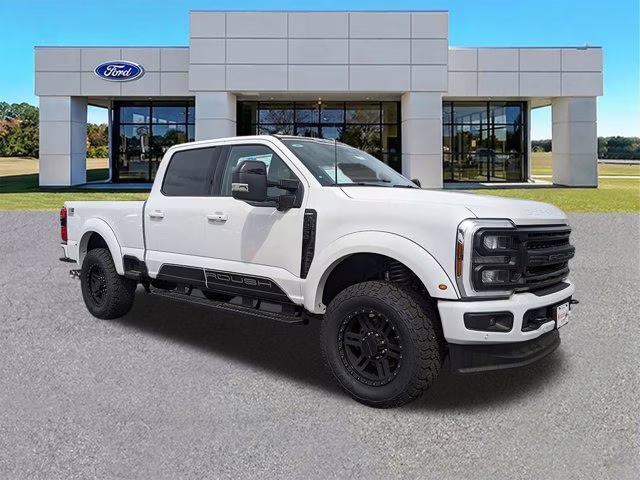 2024 Oxford White Ford Super Duty F-250 SRW LARIAT 4X4 Truck