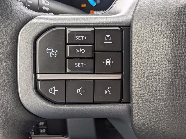 2024 Oxford White Ford Super Duty F-250 SRW LARIAT 4X4 Truck