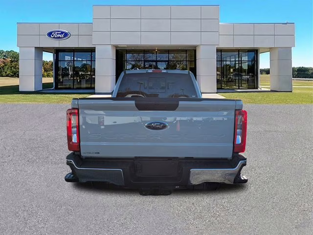 2026 Avalanche Ford Super Duty F-250 SRW XLT 4X4 Truck