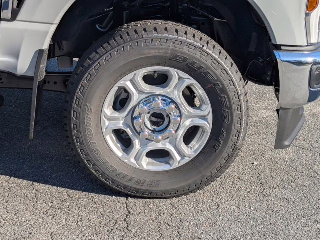 2026 Avalanche Ford Super Duty F-250 SRW XLT 4X4 Truck