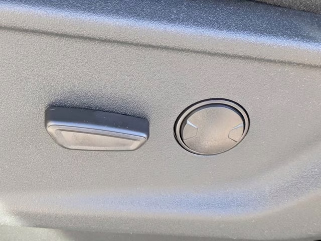 2026 Avalanche Ford Super Duty F-250 SRW XLT 4X4 Truck