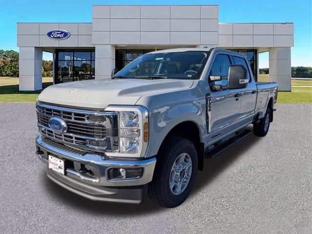2026 Avalanche Ford Super Duty F-250 SRW XLT 4X4 Truck