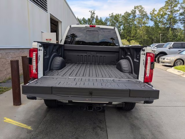 2025 White Metallic Ford Super Duty F-350 SRW King Ranch 4X4 Truck