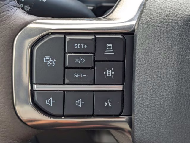 2025 White Metallic Ford Super Duty F-350 SRW King Ranch 4X4 Truck