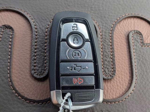 2025 White Metallic Ford Super Duty F-350 SRW King Ranch 4X4 Truck