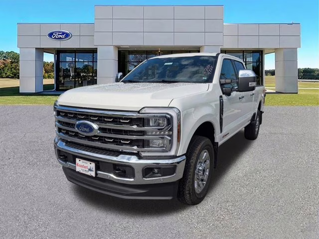 2025 White Metallic Ford Super Duty F-350 SRW King Ranch 4X4 Truck