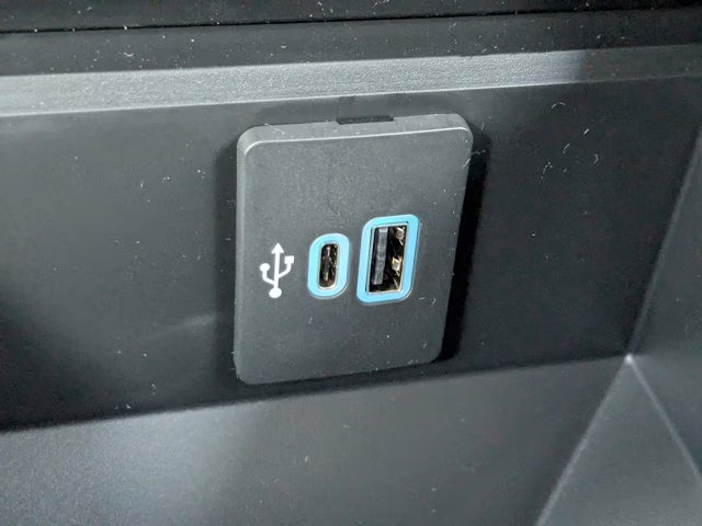 2025 White Metallic Ford Super Duty F-350 SRW King Ranch 4X4 Truck