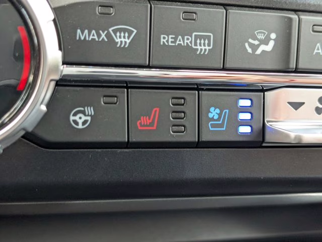 2025 White Metallic Ford Super Duty F-350 SRW King Ranch 4X4 Truck