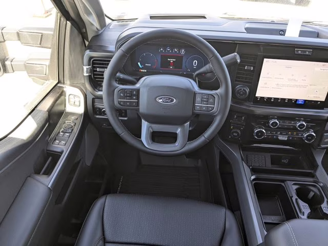 2026 Oxford White Ford Super Duty F-350 SRW LARIAT 4X4 Truck