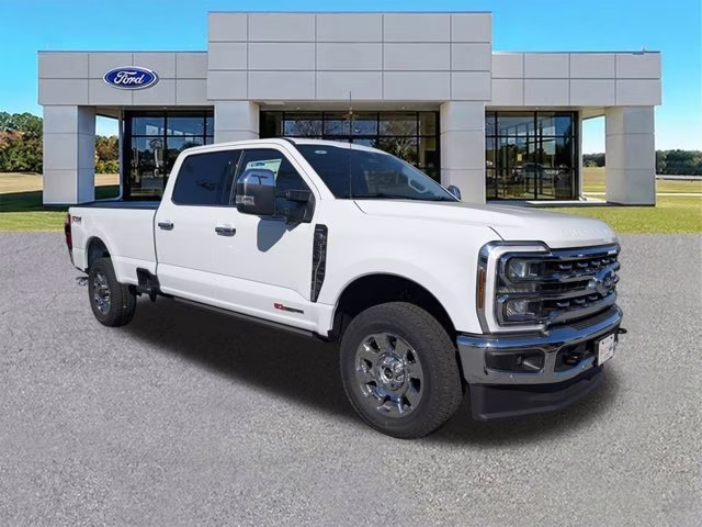 2026 Oxford White Ford Super Duty F-350 SRW LARIAT 4X4 Truck