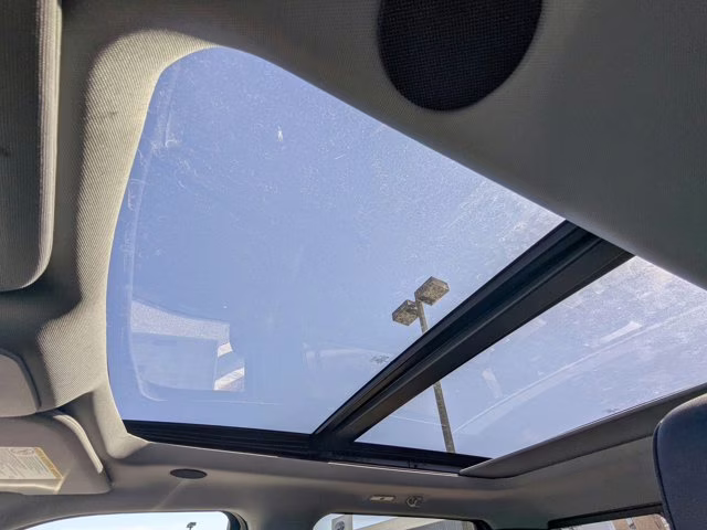 2026 Oxford White Ford Super Duty F-350 SRW LARIAT 4X4 Truck