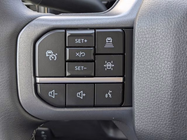 2026 Oxford White Ford Super Duty F-350 SRW LARIAT 4X4 Truck