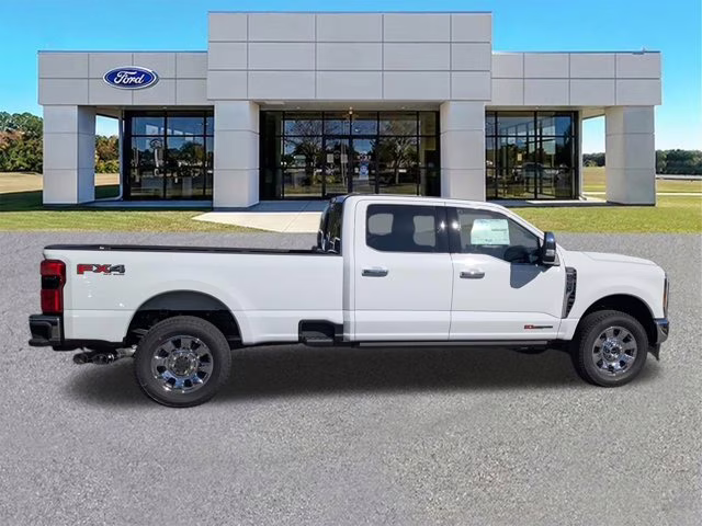 2026 Oxford White Ford Super Duty F-350 SRW LARIAT 4X4 Truck