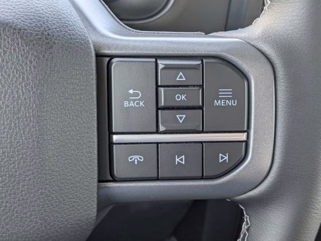 2026 Oxford White Ford Super Duty F-350 SRW LARIAT 4X4 Truck