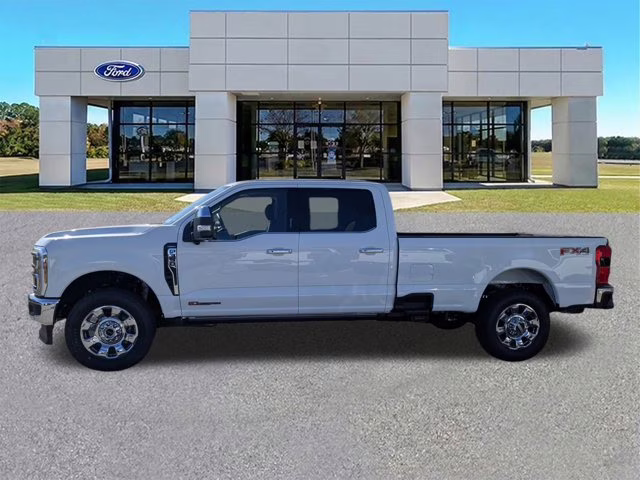 2026 Oxford White Ford Super Duty F-350 SRW LARIAT 4X4 Truck