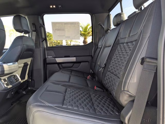 2025 Oxford White Ford F-150 XLT 4X4 Truck