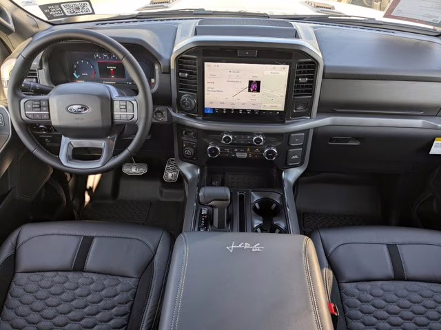 2025 Oxford White Ford F-150 XLT 4X4 Truck