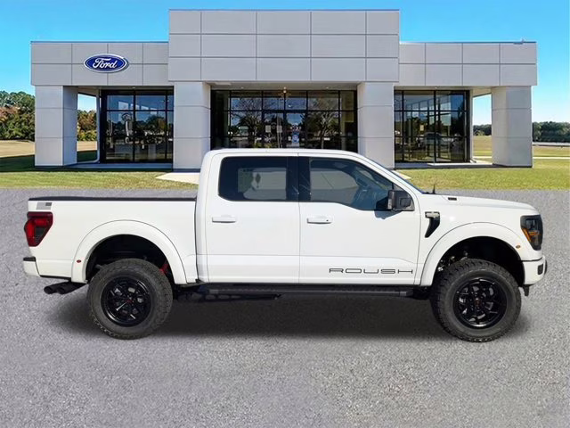 2025 Oxford White Ford F-150 XLT 4X4 Truck