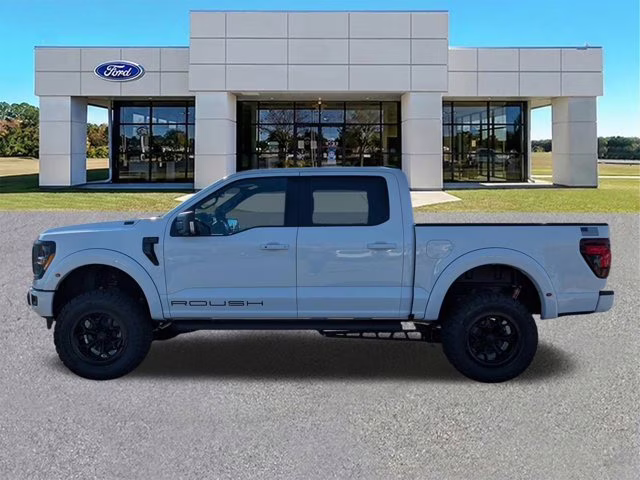 2025 Oxford White Ford F-150 XLT 4X4 Truck