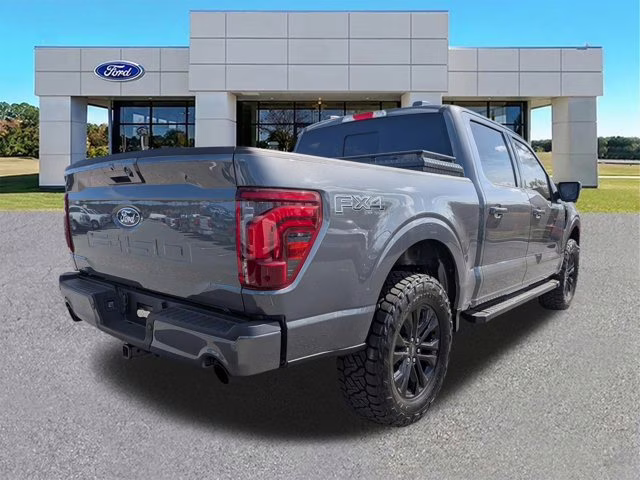 2025 Gray Metallic Ford F-150 LARIAT 4X4 Truck