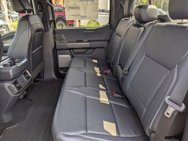 2025 Gray Metallic Ford F-150 LARIAT 4X4 Truck