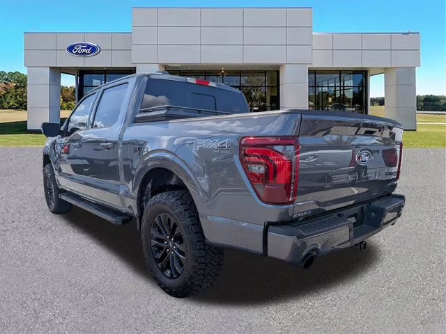 2025 Gray Metallic Ford F-150 LARIAT 4X4 Truck