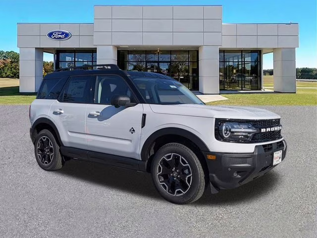 2025 Oxford White Ford Bronco Sport Outer Banks 4X4 SUV