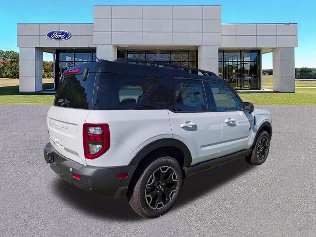 2025 Oxford White Ford Bronco Sport Outer Banks 4X4 SUV